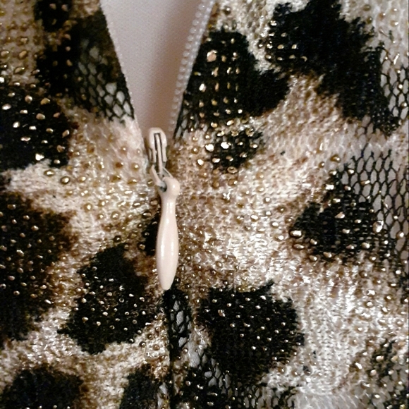 Dress - Picture 3 of 4